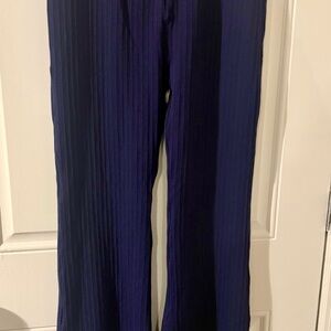 PINK Victoria's Secret Navy Ribbed Flare Leggings in XL